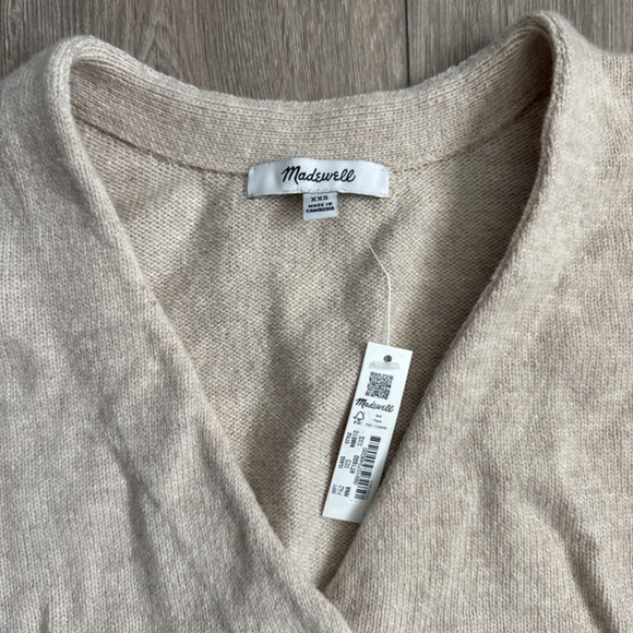 Madewell V-Neck Relaxed Cardigan NWT - Picture 3 of 6